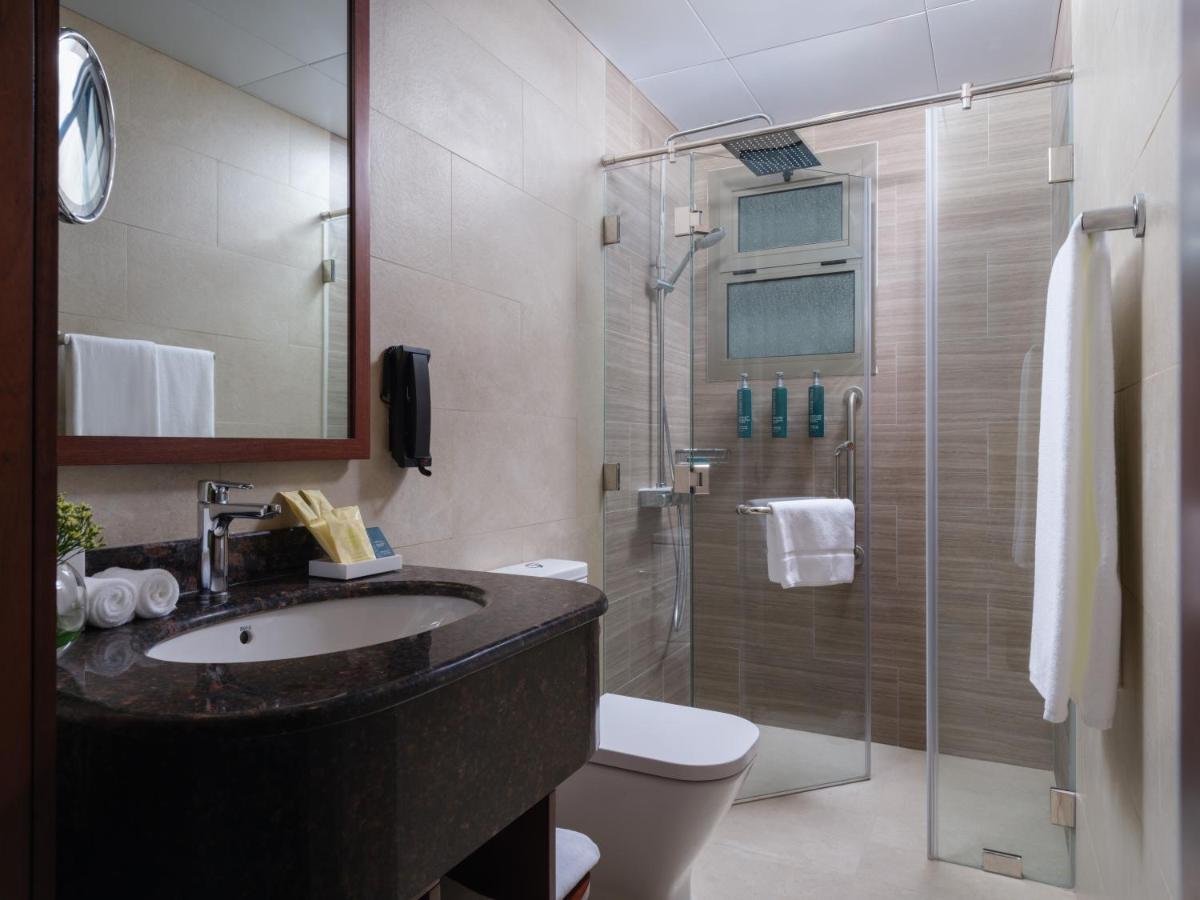 Doubletree By Hilton Muscat Qurum المظهر الخارجي الصورة